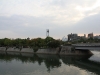 Sur la droite, la barre descendante du T du pont Aoi (je suis plus sûr du nom)
